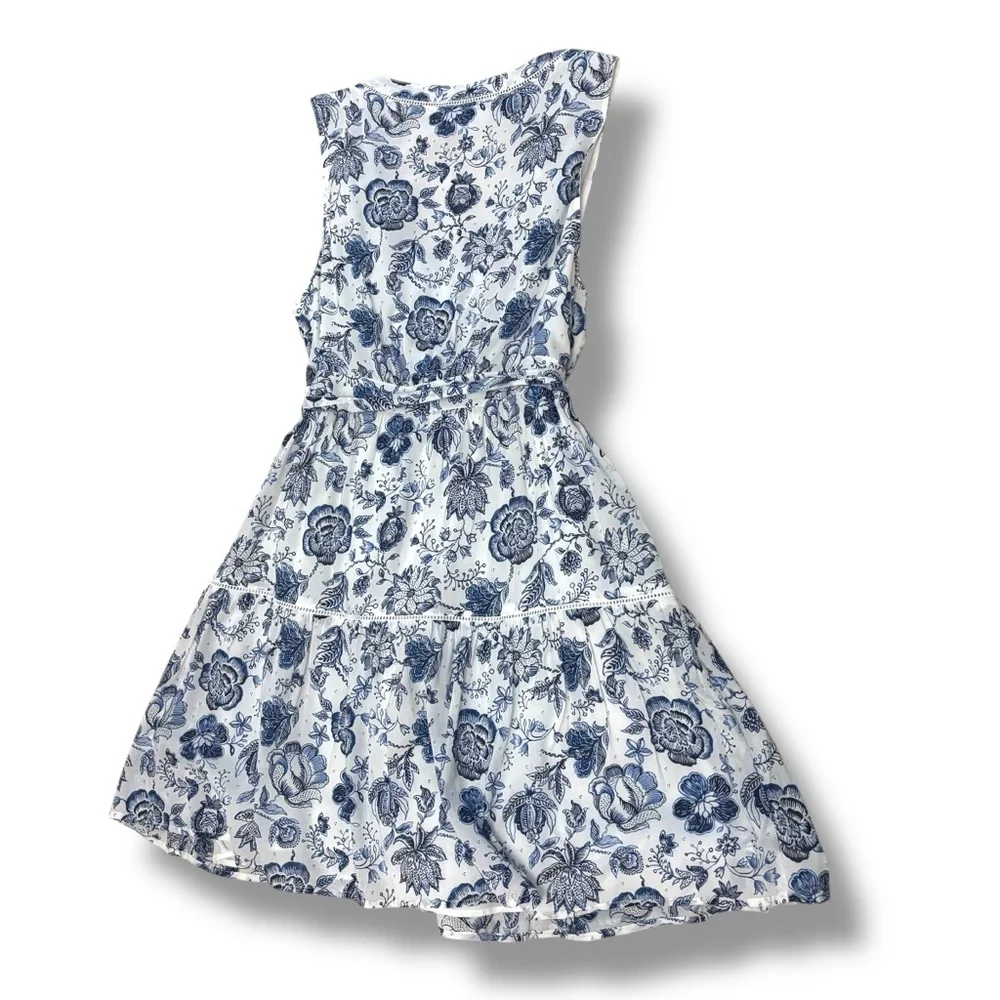 NWOT Lucky Brand Blue White Floral Paisley Faux Wrap Mini Sundress - Size 12 - Picture 2 of 13